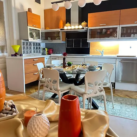 Apartment Leyla